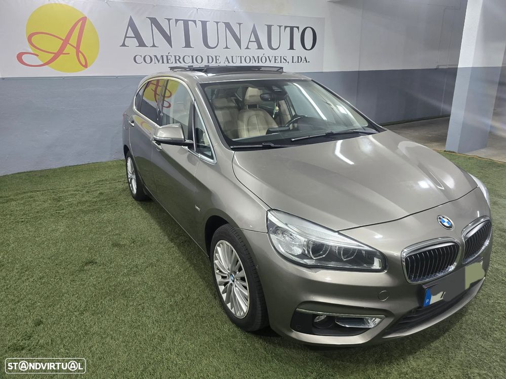 BMW 220 Active Tourer i Aut. Luxury Line - 2