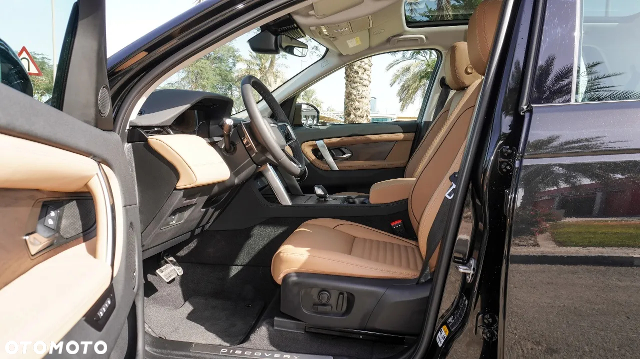 Land Rover Discovery Sport P250 Dynamic HSE - 4