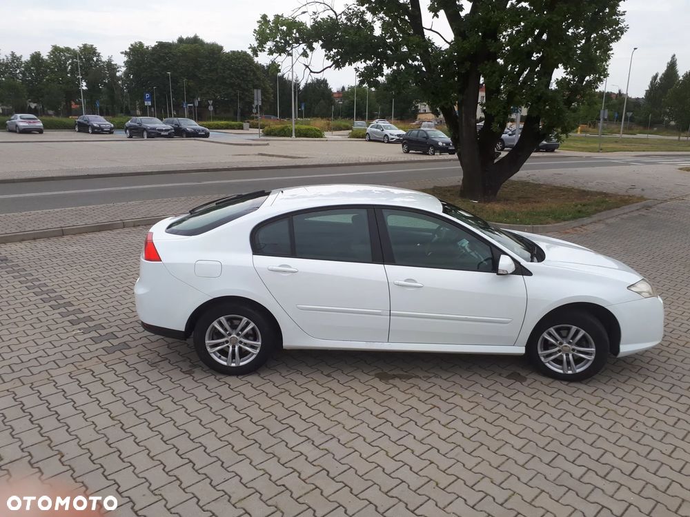 Renault Laguna 1.6 16V 110 Expression - 15