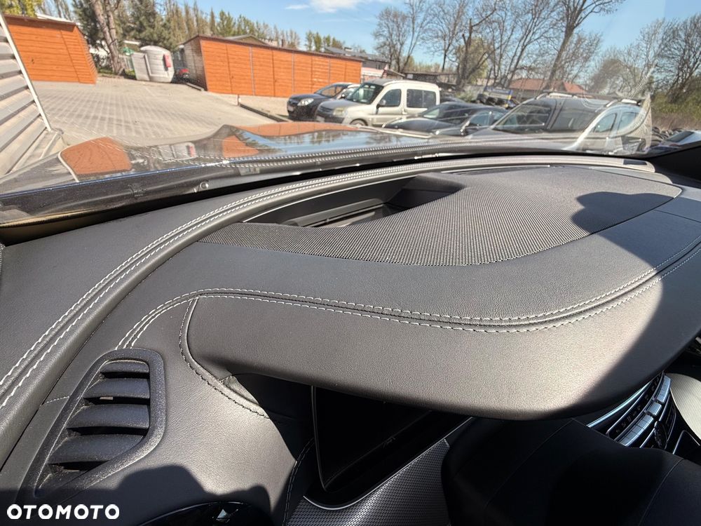 Mercedes-Benz Klasa E AMG 63 S 4Matic+ 9G-TRONIC - 22