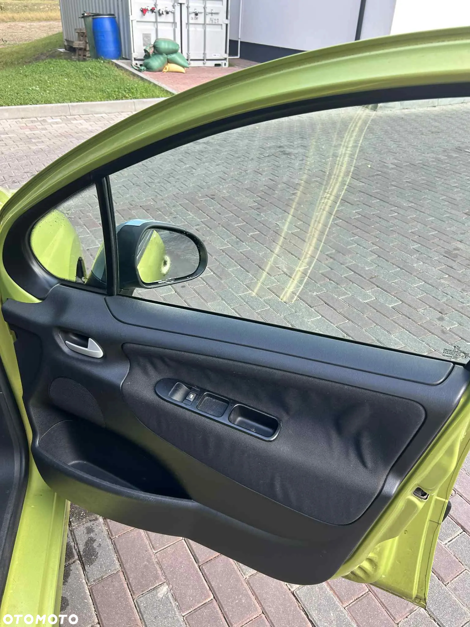 Peugeot 207 - 11