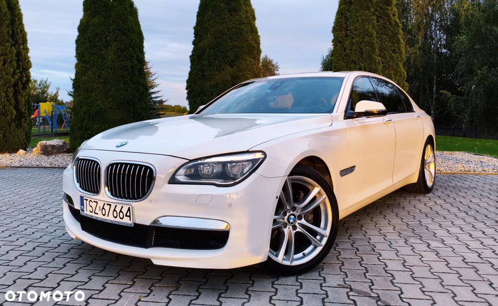 BMW Seria 7 740Li - 1