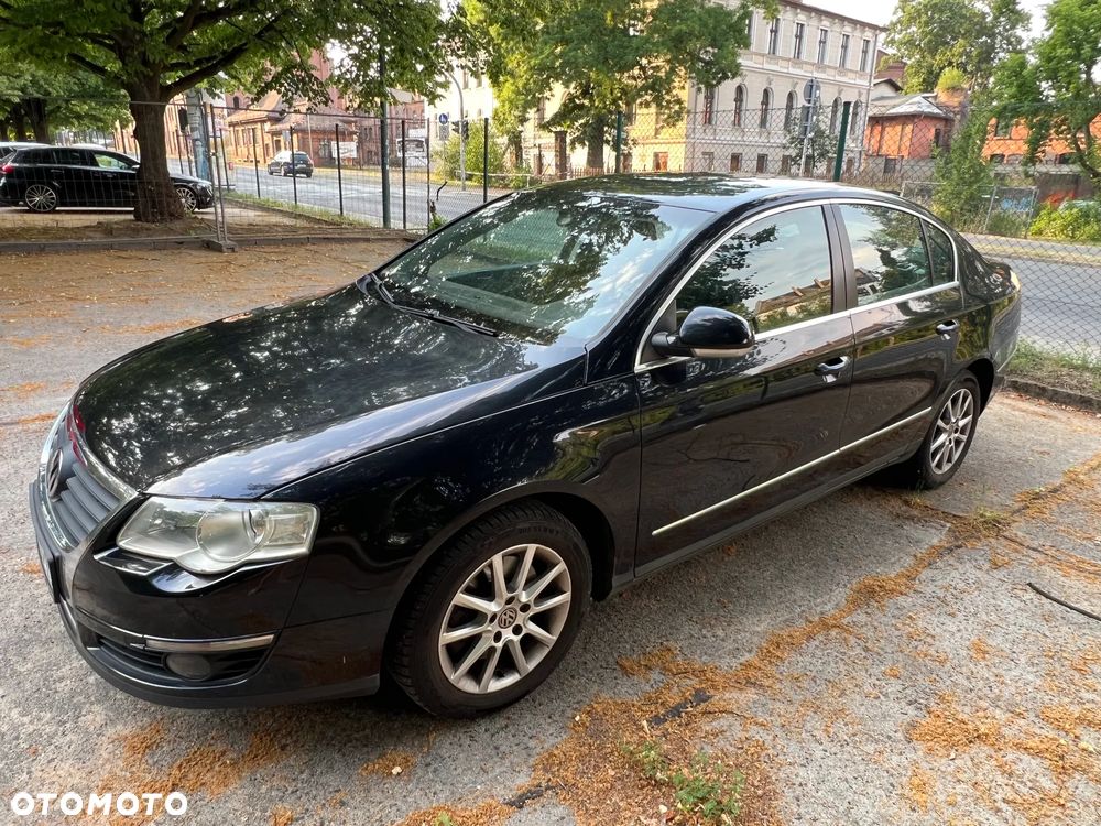 Volkswagen Passat 2.0 FSI Comfortline - 3