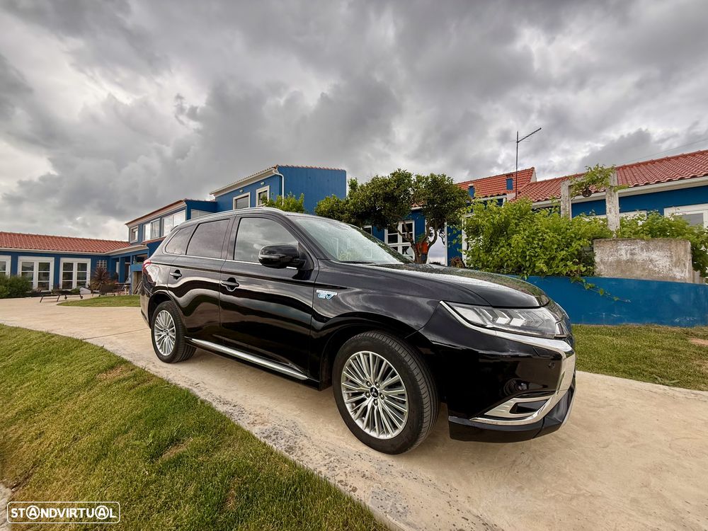 Mitsubishi Outlander - 8