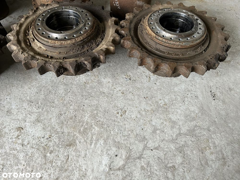 Zwolnica do koparki Liebherr R906, R916, R926 - 3
