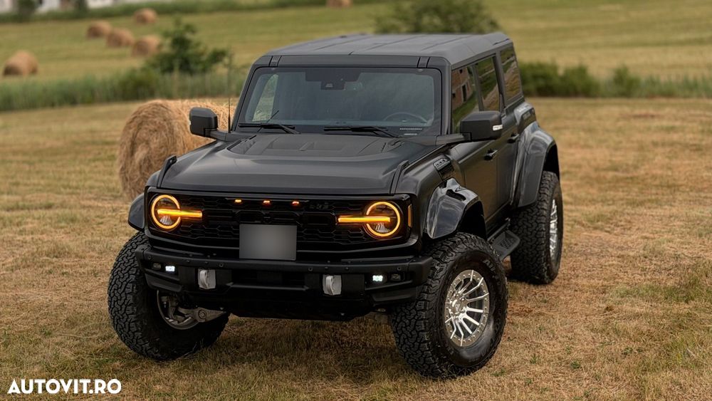 Ford Bronco - 14