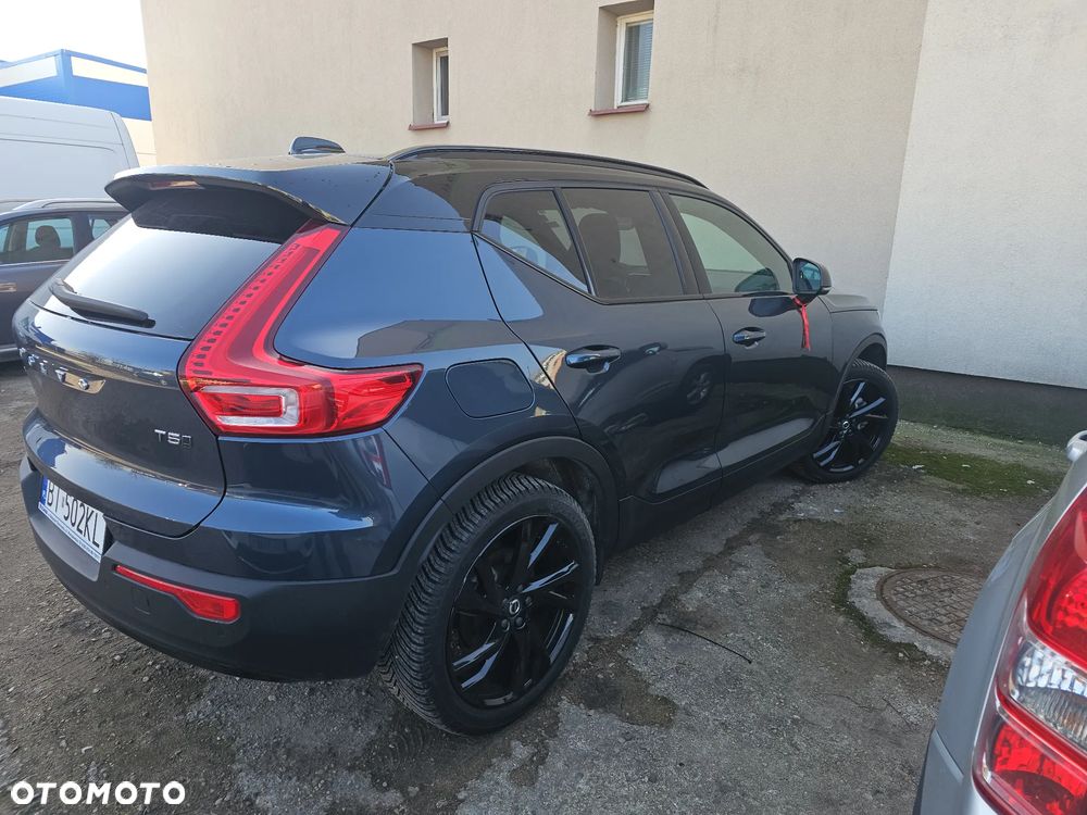 Volvo XC 40 T5 AWD R-Design - 3