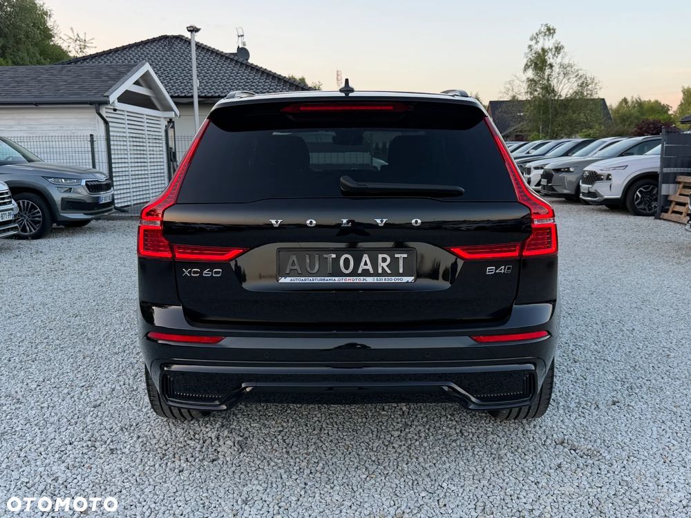 Volvo XC 60 B4 D AWD Ultimate Dark - 14