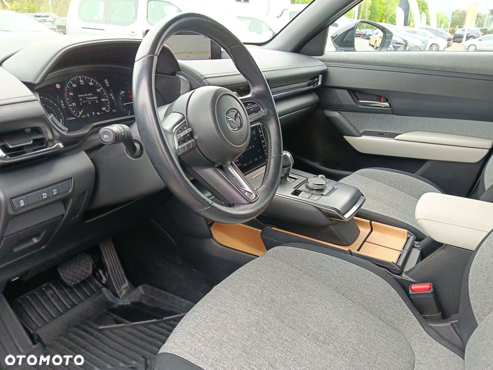 Mazda MX-30 - 10