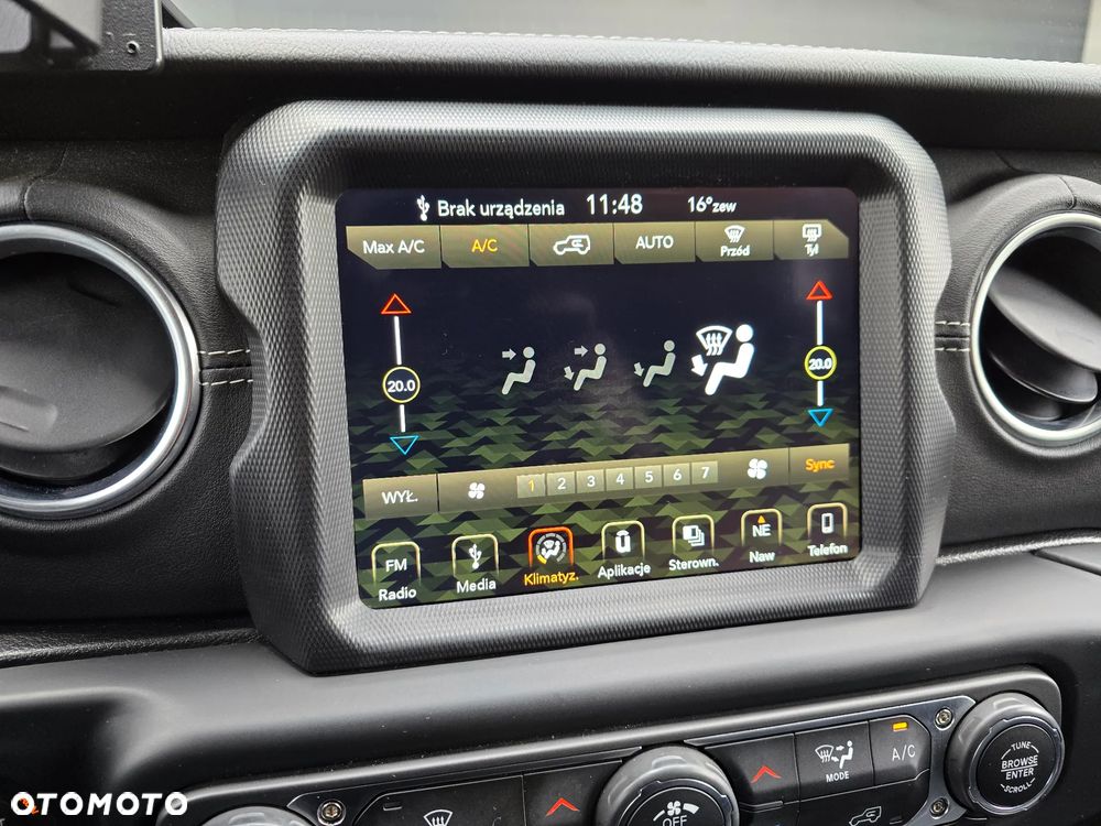 Jeep Wrangler Unlimited GME 2.0 Turbo Sahara - 35