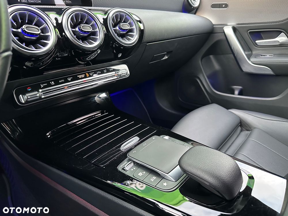 Mercedes-Benz CLA 180 d 8G-DCT Progressive Line Advanced - 18