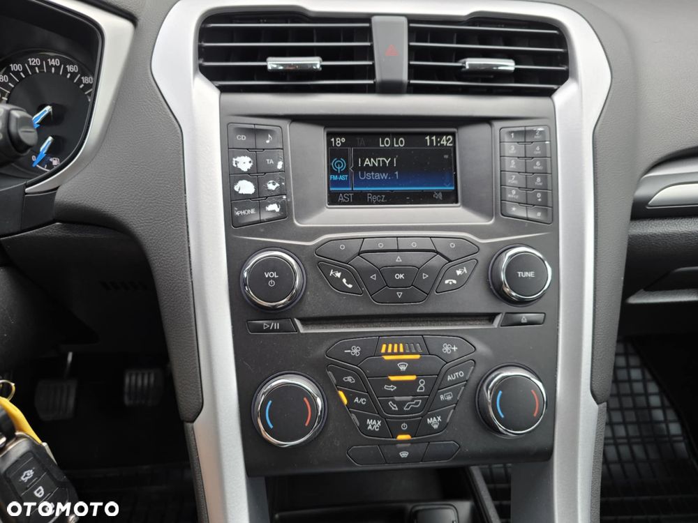 Ford Mondeo 2.0 TDCi Ambiente - 31