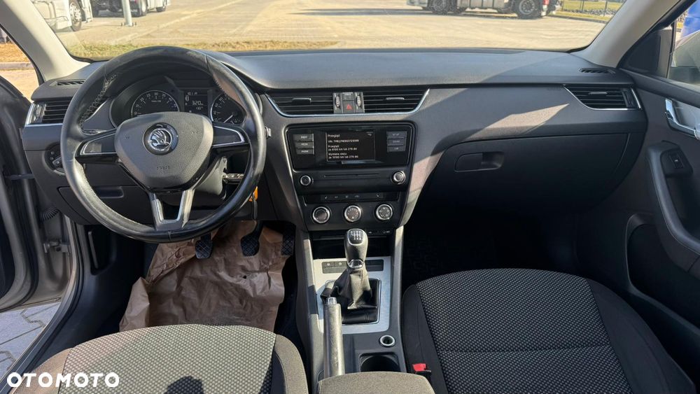 Skoda Octavia 2.0 TDI Style - 7