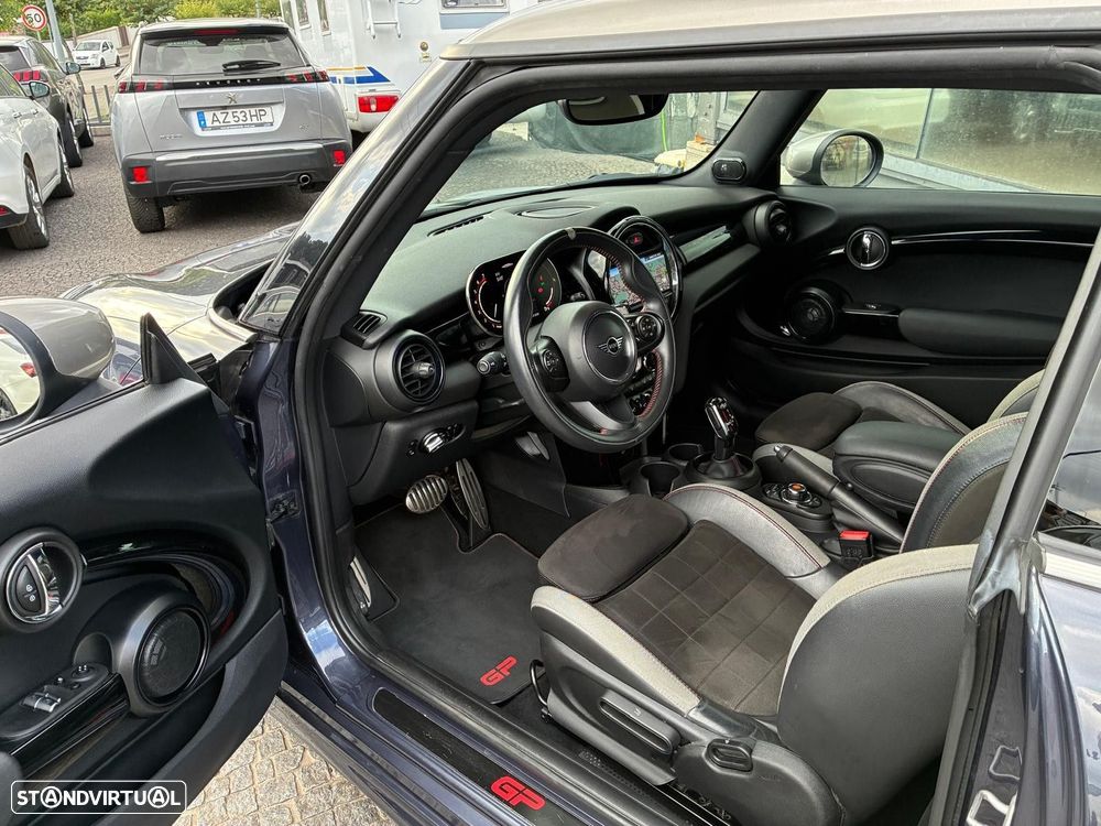 MINI 3 Portas John Cooper Works Auto Desportiva - 15