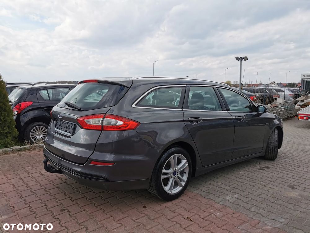 Ford Mondeo 2.0 TDCi STart-Stopp PowerShift-Aut Titanium - 4