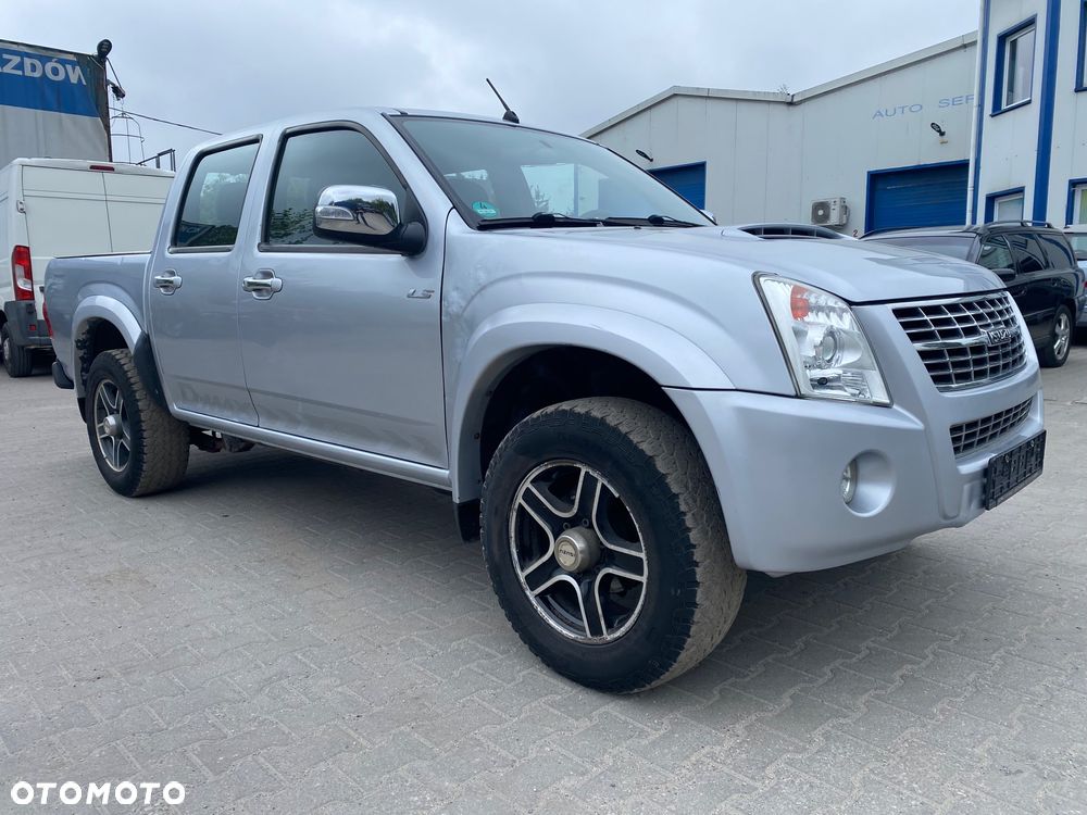 Isuzu D-Max 4x4 Double Cab Custom - 3