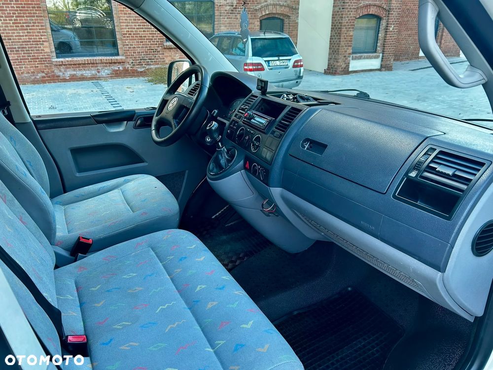 Volkswagen Transporter - 8
