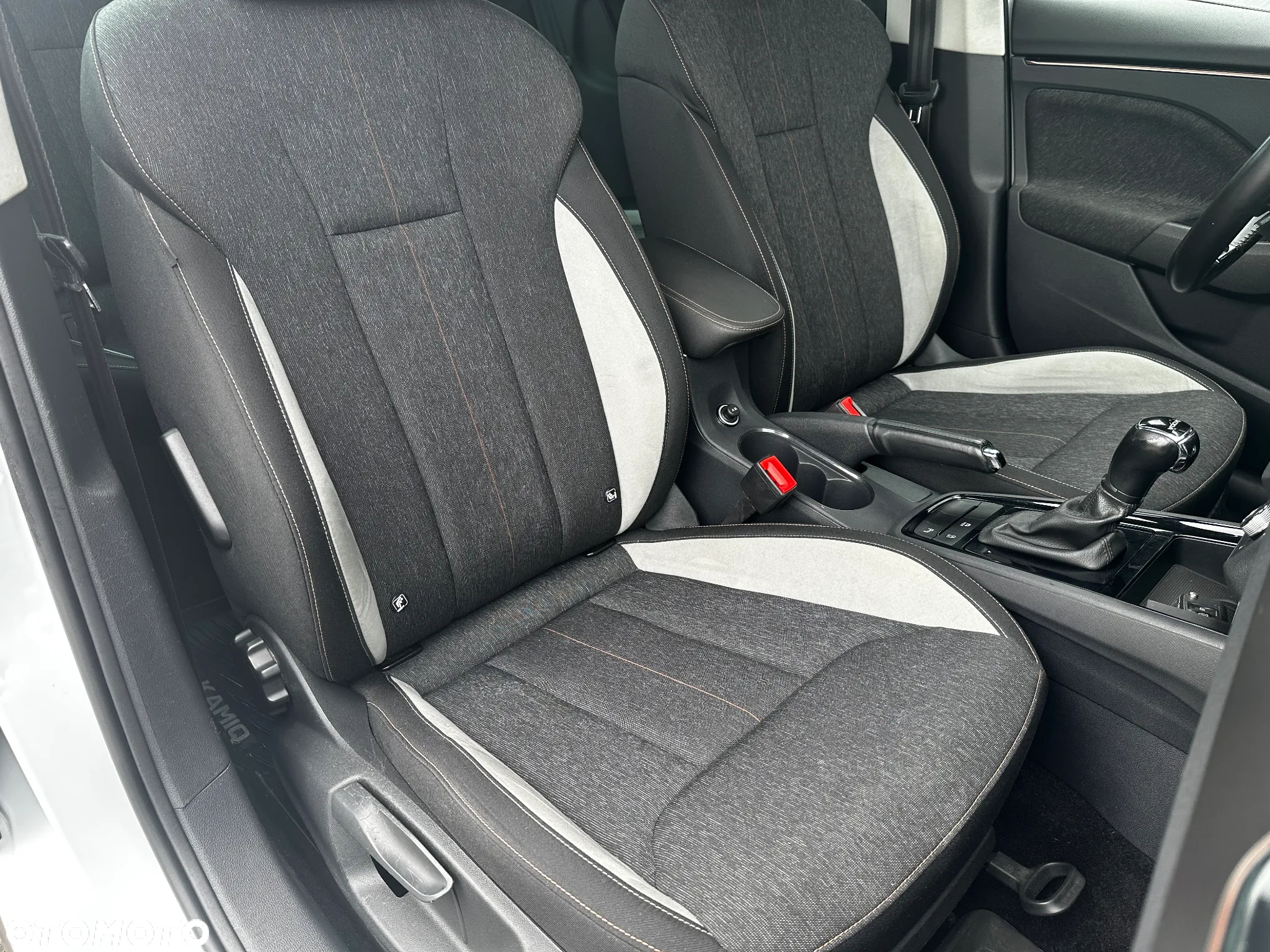 Skoda Kamiq 1.0 TSI Style DSG - 30