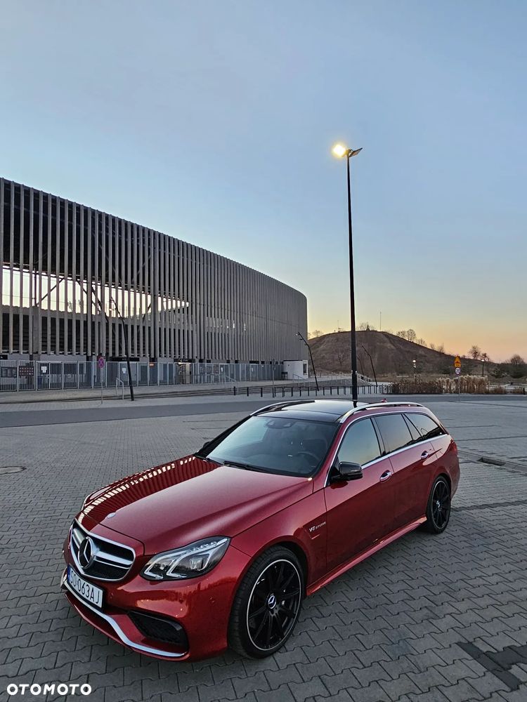 Mercedes-Benz Klasa E 63 AMG 4Matic AMG Speedshift MCT - 2