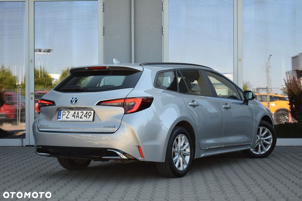 Toyota Corolla 1.8 Hybrid Comfort - 4