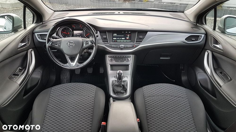 Opel Astra 1.6 CDTI Essentia - 13