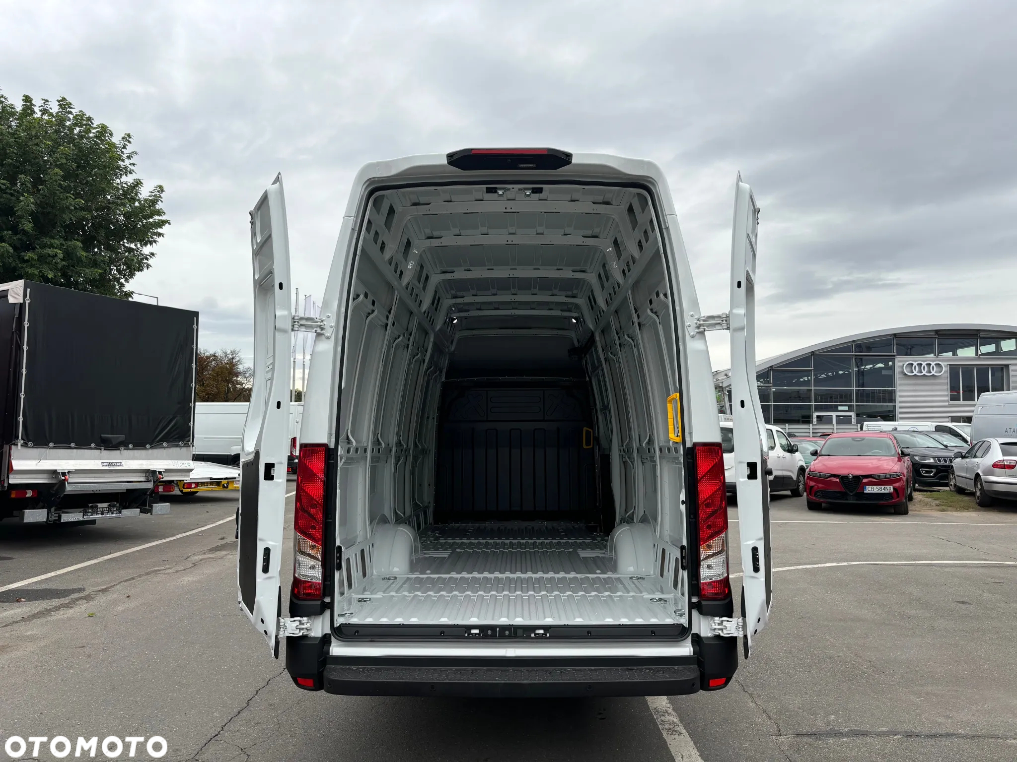 Iveco Daily 18m3 od ręki Automat - 5