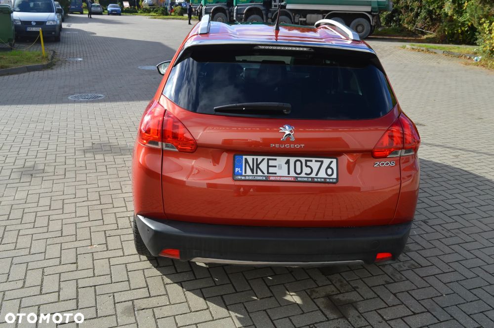 Peugeot 2008 1.6 VTi Allure - 9