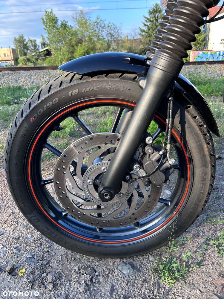 Triumph Street Twin - 6
