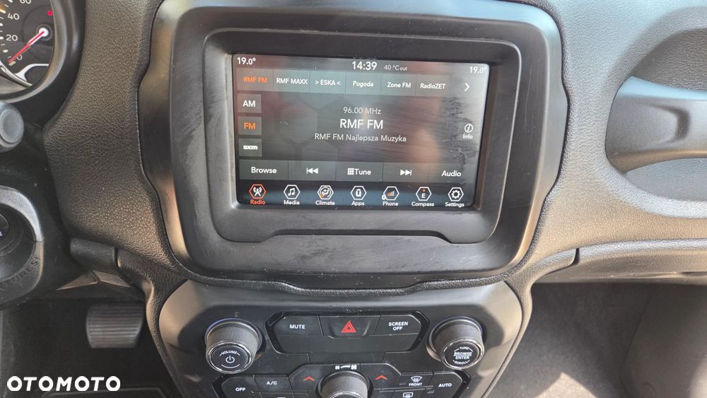 Jeep Renegade - 13
