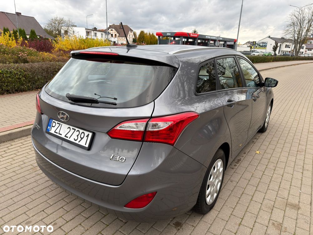 Hyundai i30 1.4 CRDi Premium - 10