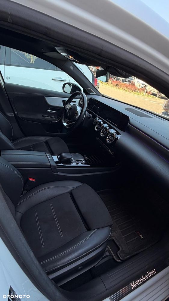 Mercedes-Benz Klasa A 250 4-Matic AMG Line 7G-DCT - 25