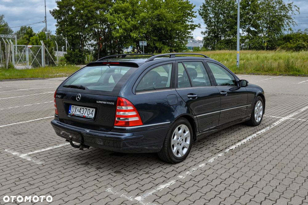 Mercedes-Benz Klasa C 180 T Kompressor Automatik Elegance - 4