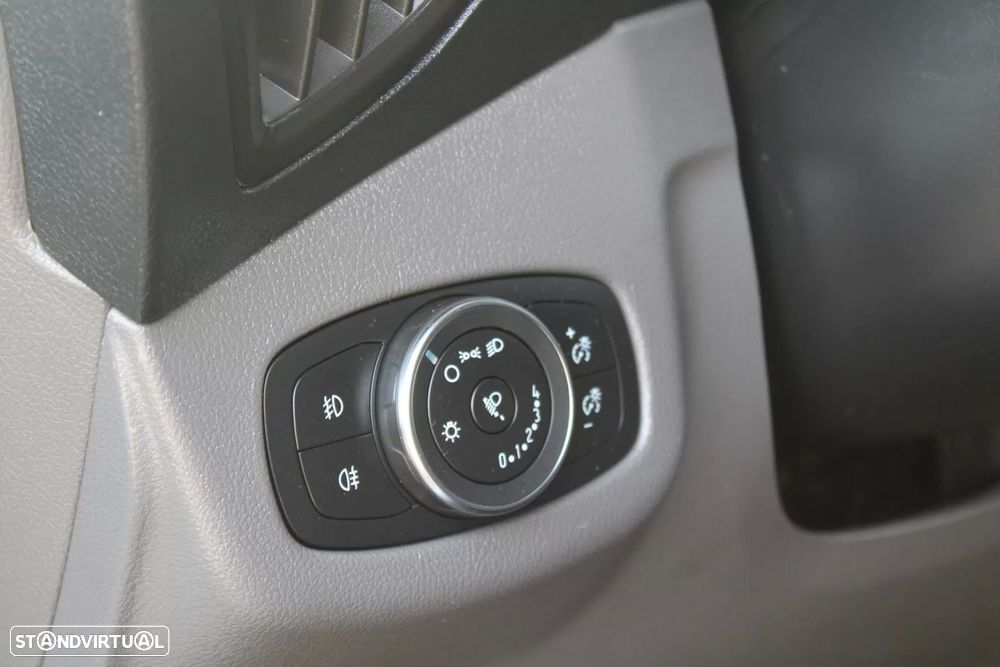 Ford Transit Connecto 1.5 TDCI Longa - 18