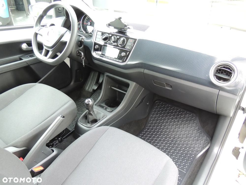 Volkswagen up! (BlueMotion Technology) beats - 11