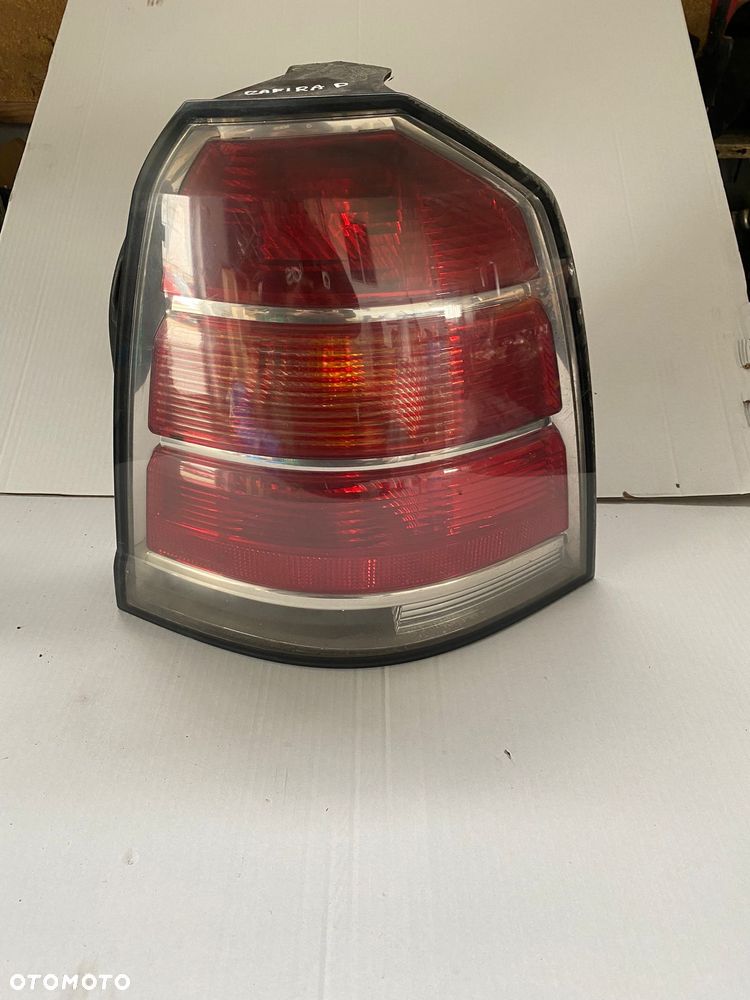 LAMPA PRAWA TYŁ TYLNIA TYLNA OPEL ZAFIRA B - 1