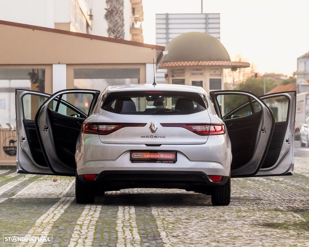 Renault Mégane 1.5 dCi Confort - 9