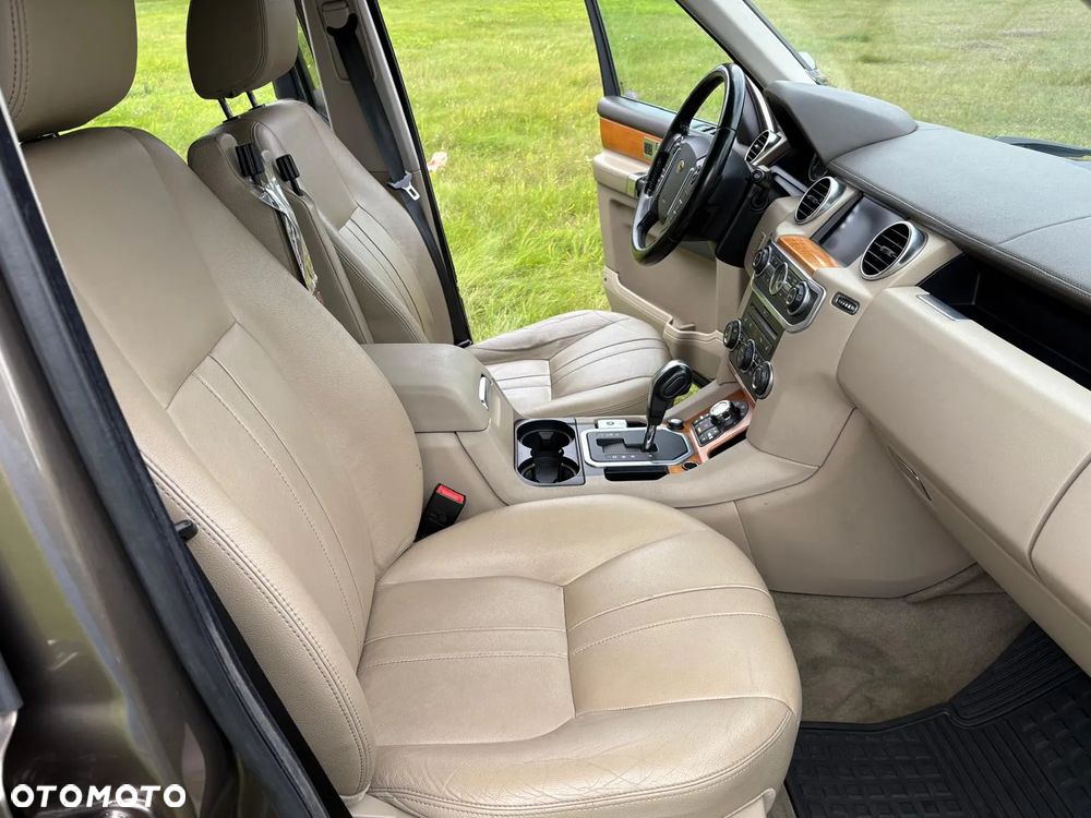 Land Rover Discovery IV 2.7D V6 HSE - 16