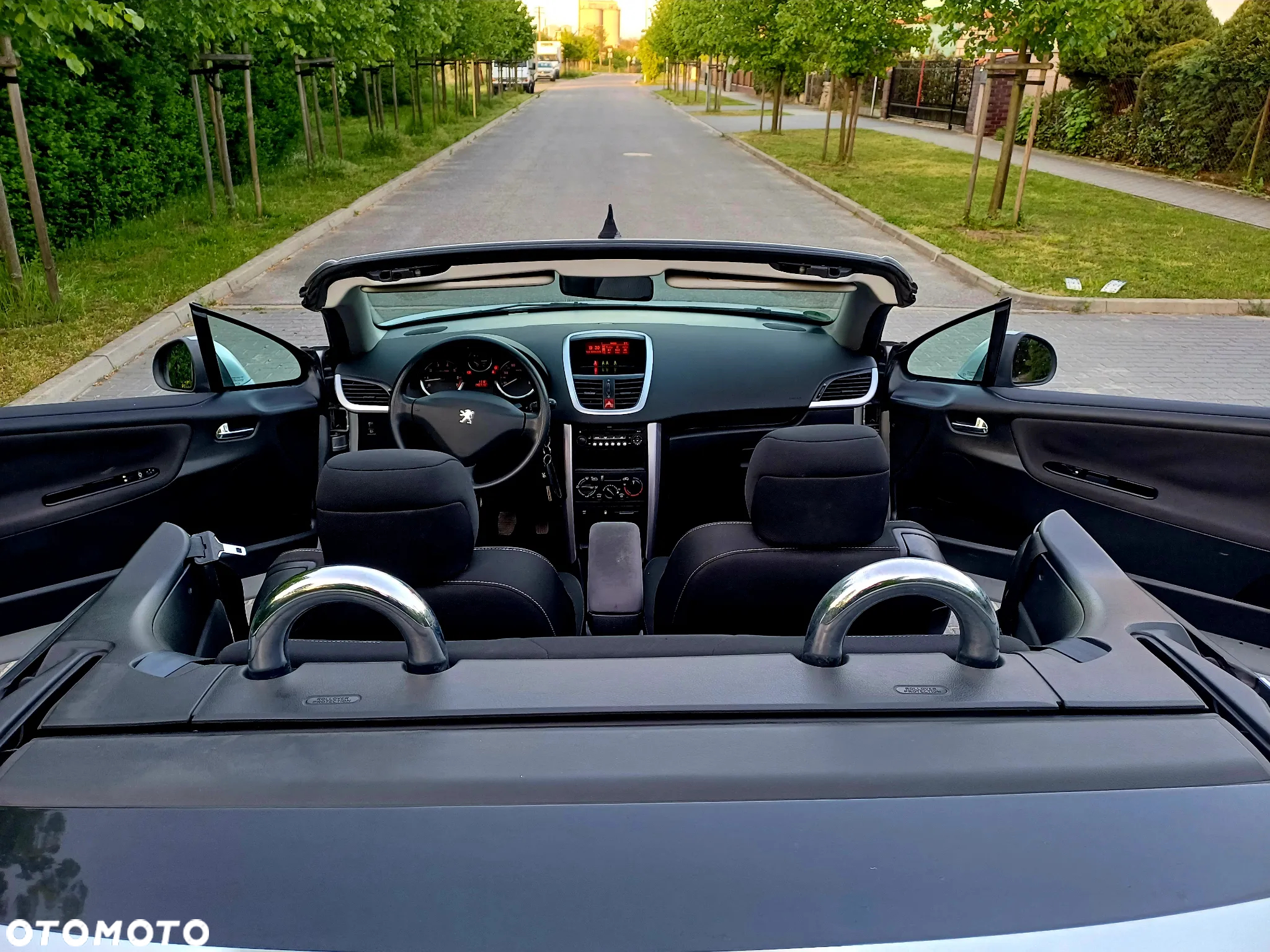 Peugeot 207 CC 120 VTi Active - 8