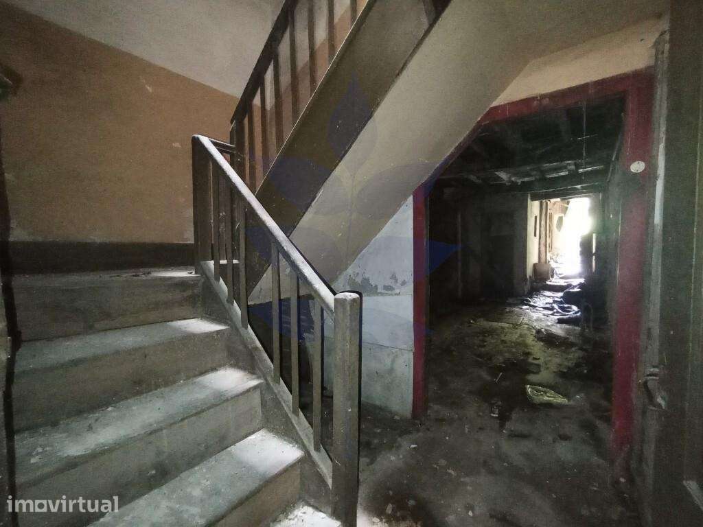 Prédio em São Vicente - Grande imagem: 3/12