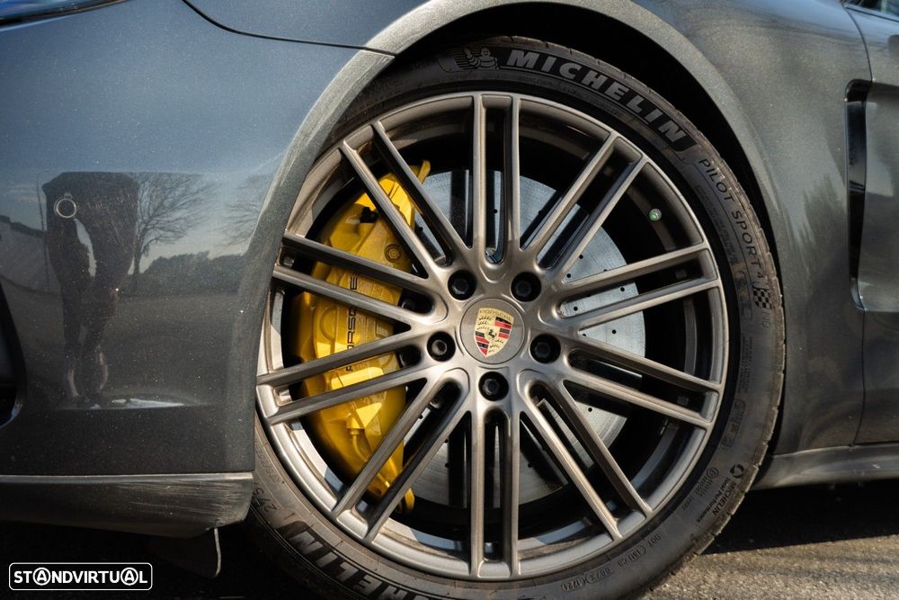 Porsche Panamera 4 S - 53
