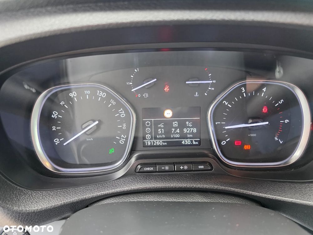 Opel Vivaro - 19
