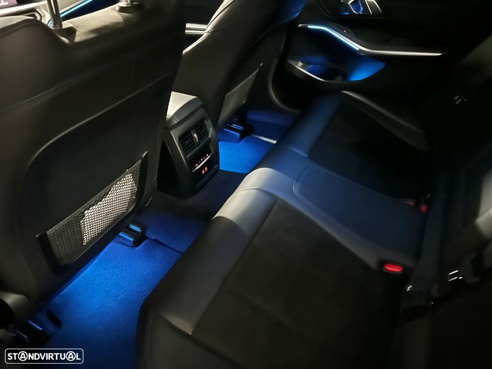 BMW 330 - 26