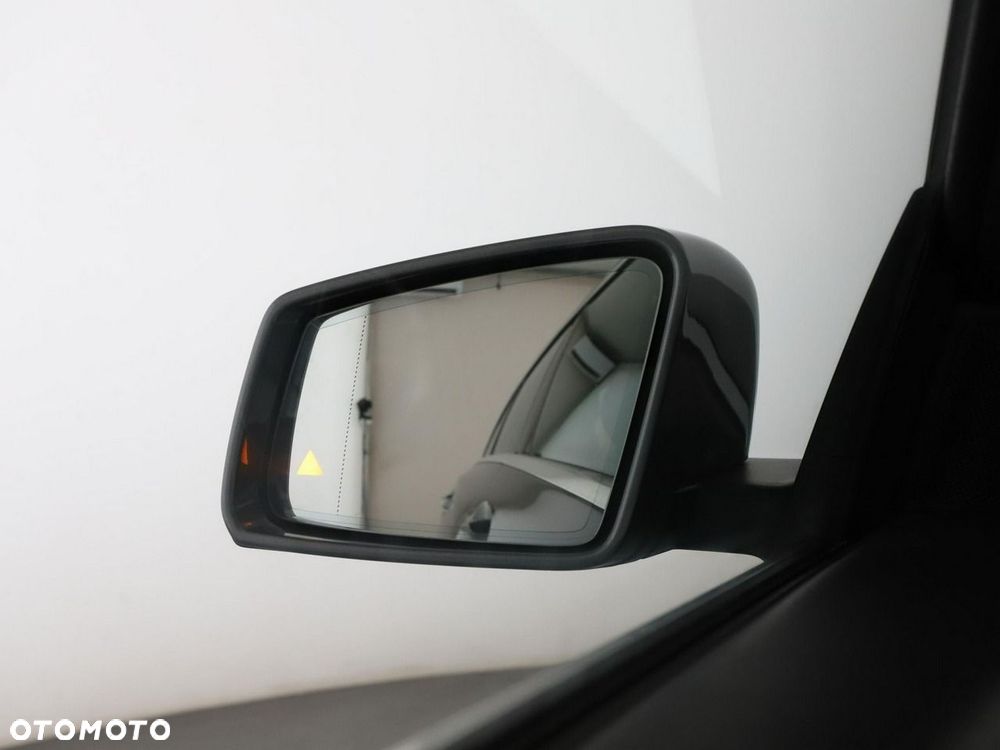 Mercedes-Benz CLA 180 Urban - 33