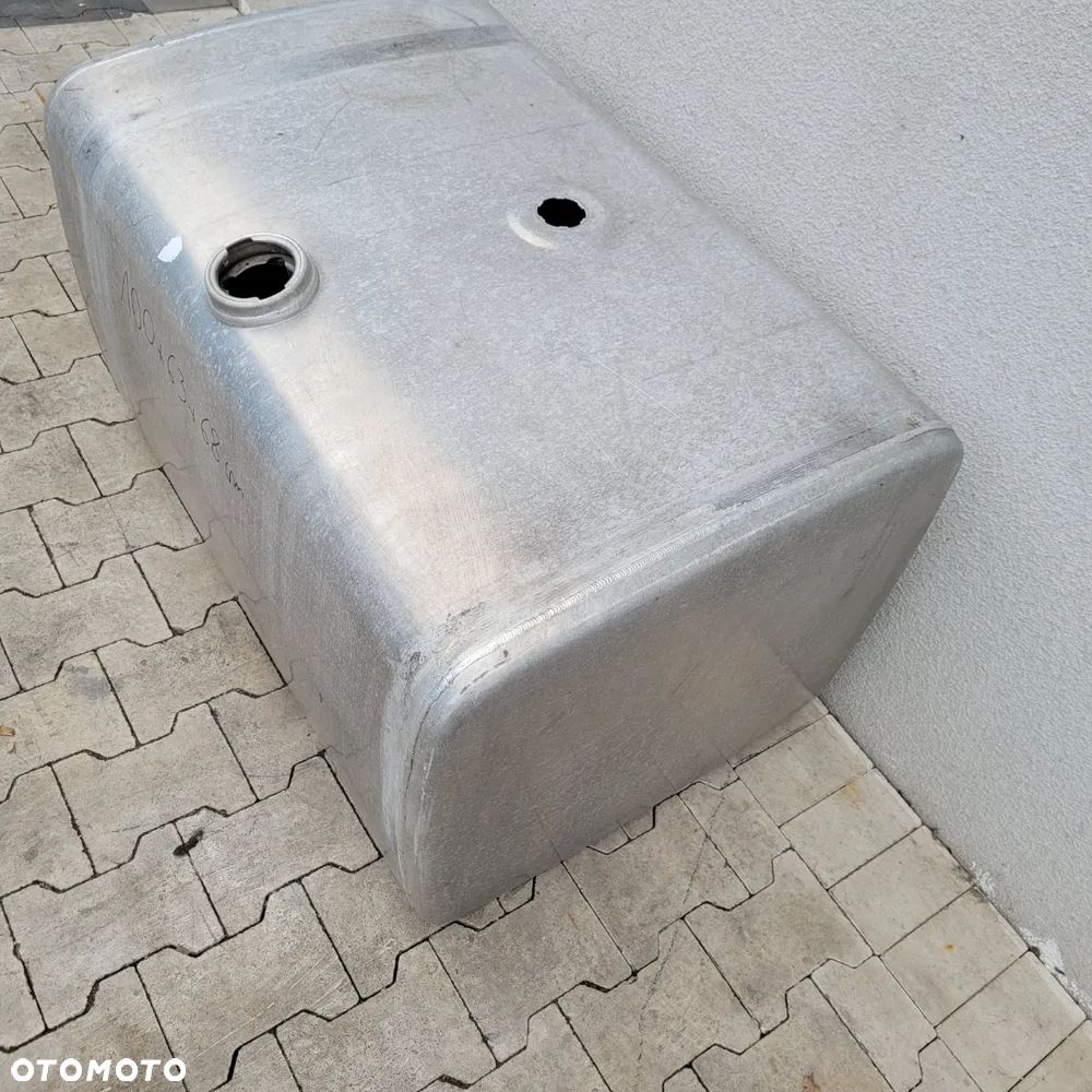 ZBIORNIK PALIWA IVECO MAN 400L 100X63X68 - 2