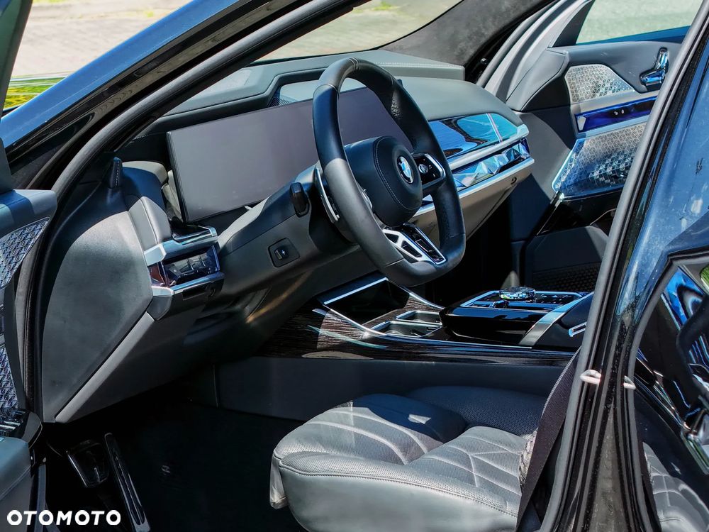 BMW Seria 7 740d xDrive mHEV sport - 11