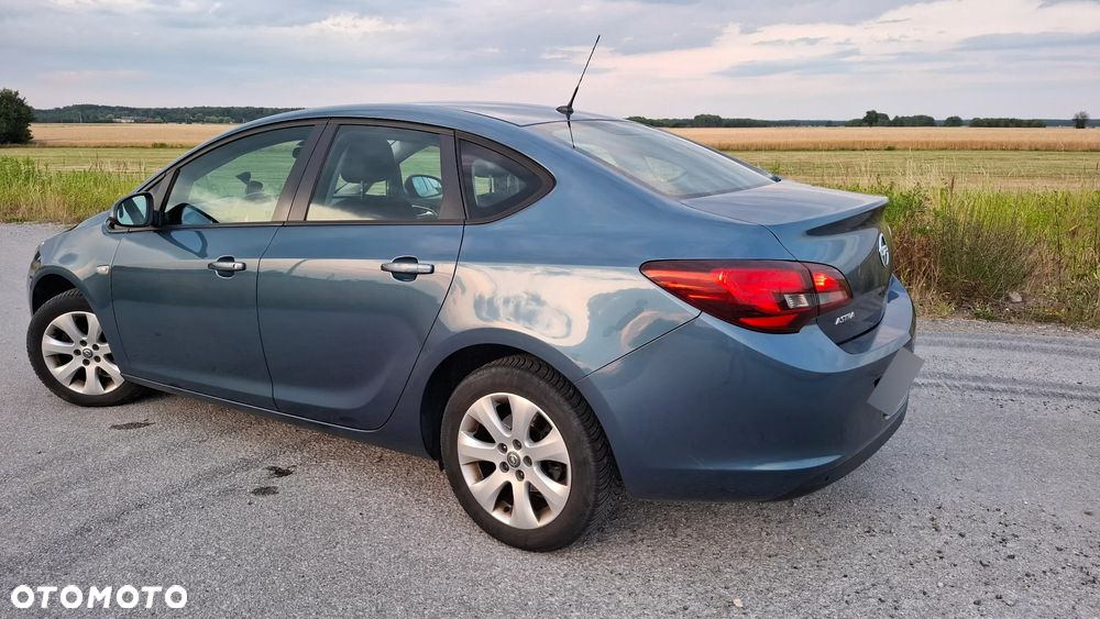 Opel Astra III 1.6 - 35