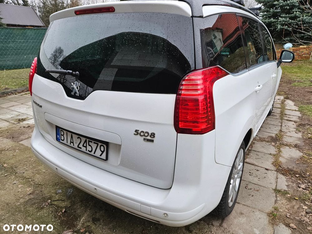 Peugeot 5008 - 11