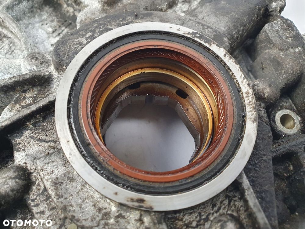 POMPA OLEJU Opel Astra J Meriva B Corsa D 1.4 T 55562788 osłona rozrządu - 5