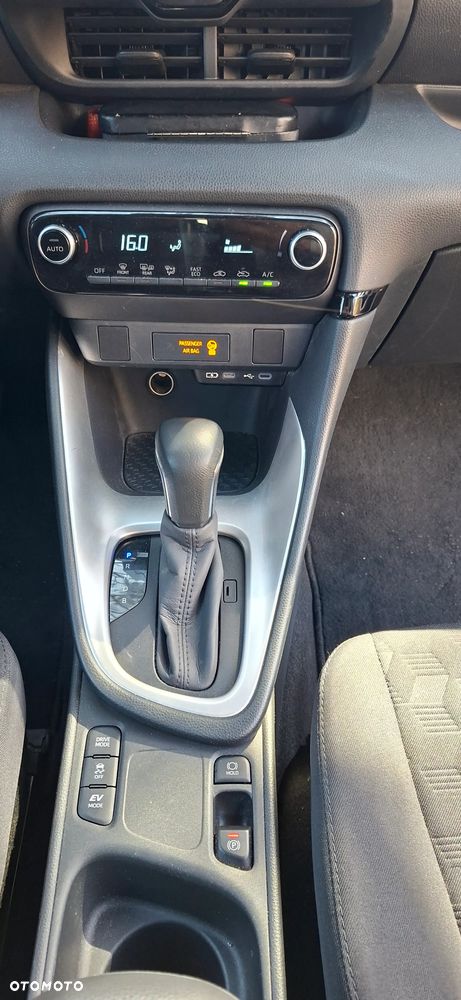 Toyota Yaris Hybrid 1.5 Active - 17