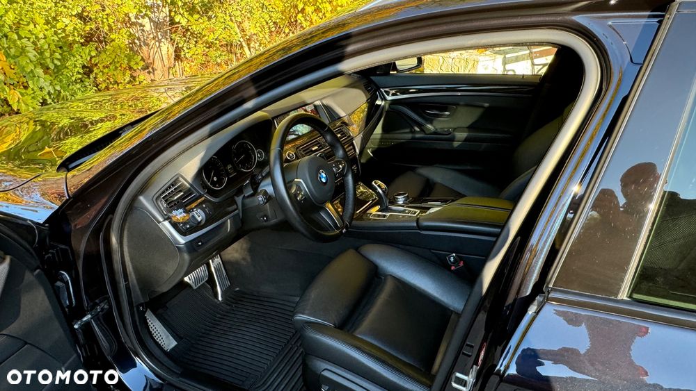 BMW Seria 5 535d xDrive - 21